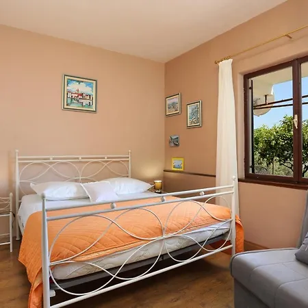 With A Parking Space Seget Vranjica, - 11273 Apartment