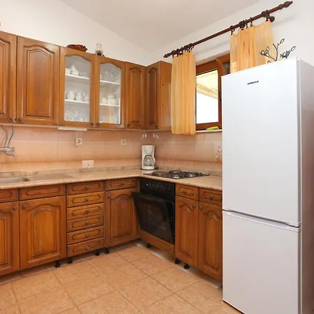 With Parking Space Seget Vranjica, - 11273 * טרוגיר