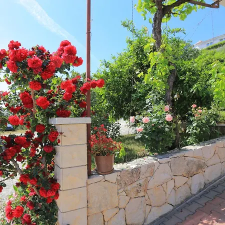 With Parking Space Seget Vranjica, - 11273 טרוגיר