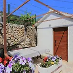 Appartamento With Parking Space Seget Vranjica, - 11273